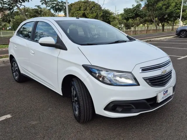 Carro Chevrolet Onix 2016 1.4 LTZ SPE/4 (Aut)