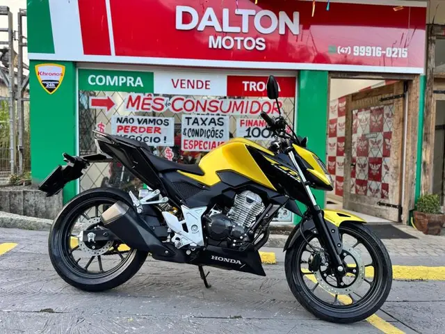 Carro Honda CB 300F Twister 2023 (ABS)