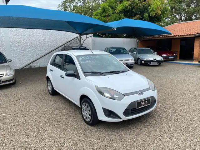 Carro Ford Fiesta Hatch 2013 Rocam 1.0 (Flex)