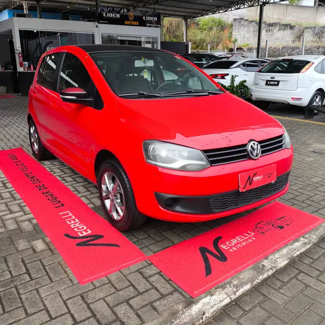Carro Volkswagen Fox 2013 1.0 VHT (Flex) 4p