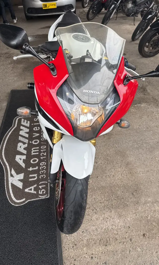 Carro Honda CBR 600 2014 F (Standard)