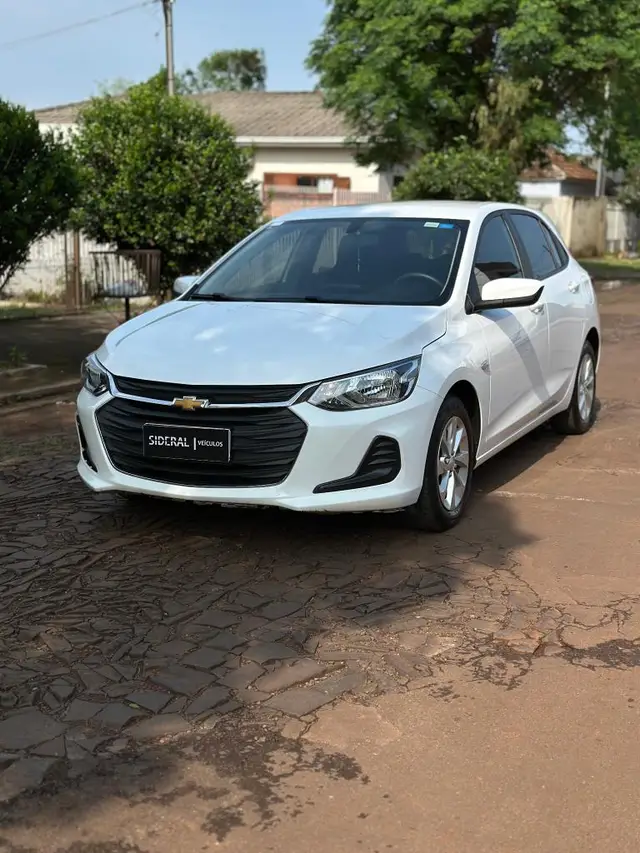 Carro Chevrolet Onix 2023 LT 1.0