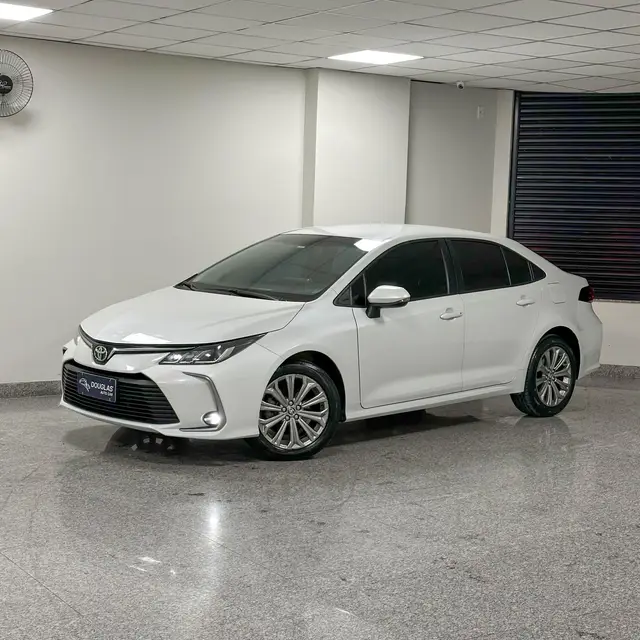 Carro Toyota Corolla 2022 XEi 2.0 Flex 16V Aut.