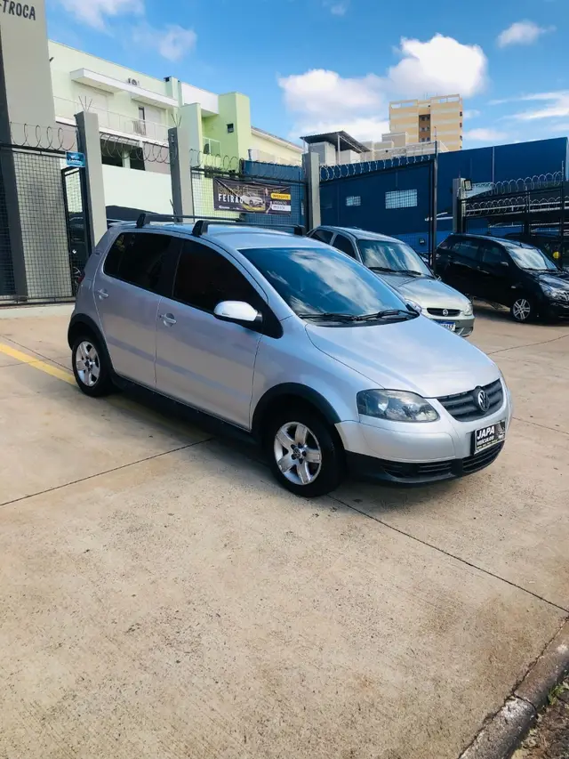 Carro Volkswagen Fox 2010 SUNRISE 1.0 Mi Total Flex 8V