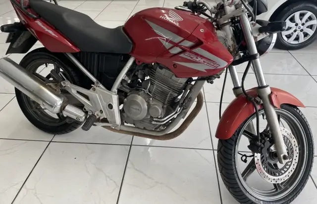 Carro Honda CBX 250 2006 Twister
