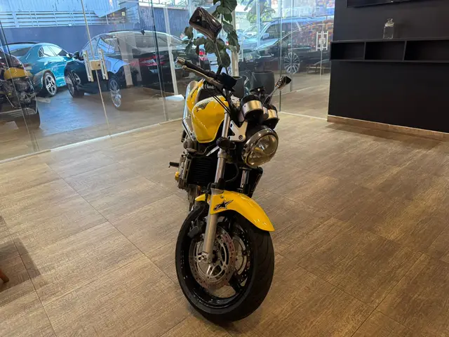 Carro Honda CB 600F 2006 Hornet