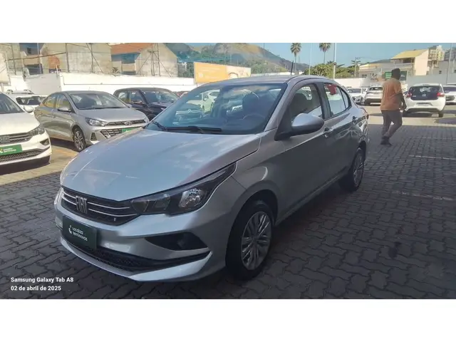 Carro Fiat Cronos 2024 Drive 1.3