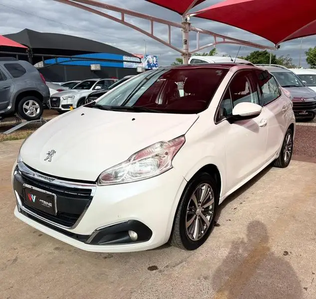 Carro Peugeot 208 2017 Active 1.2 12V (Flex)