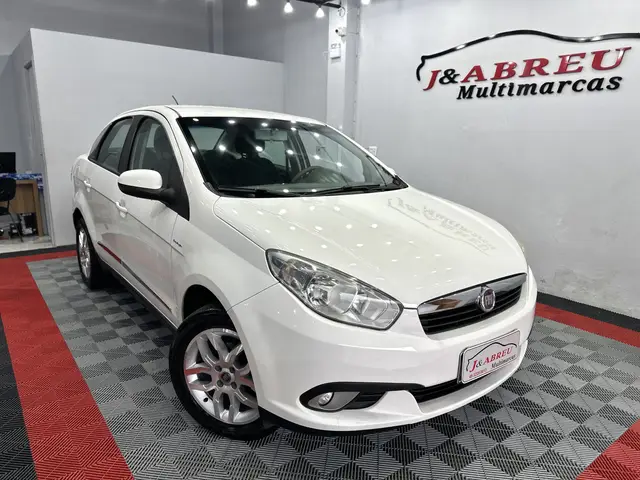 Carro Fiat Grand Siena 2013 Essence 1.6 16V (Flex)