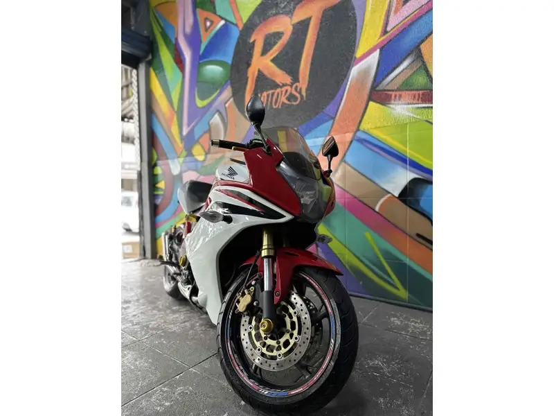 Honda CBR 600 F (Standard)