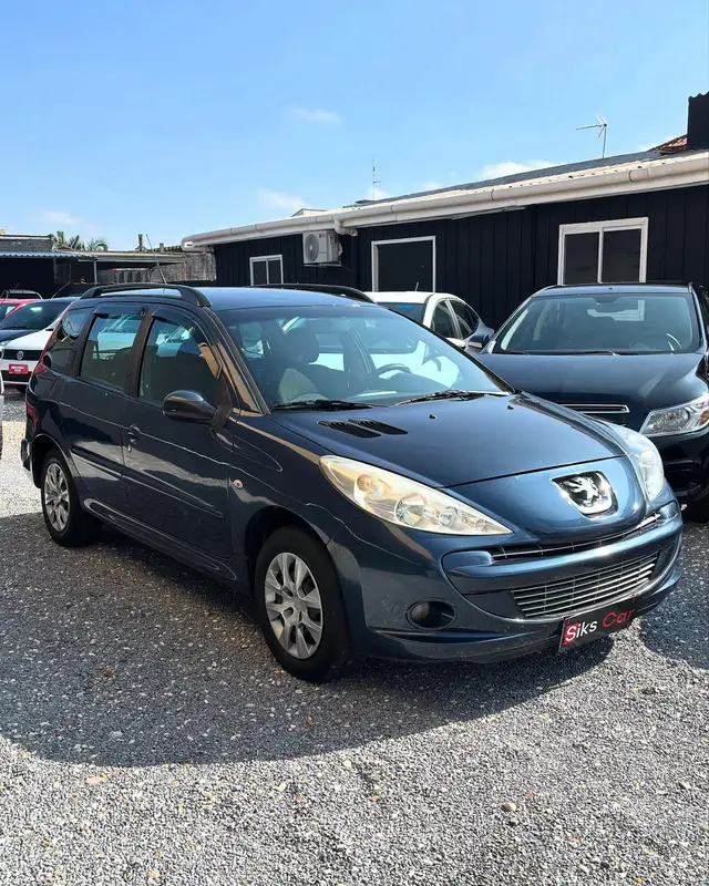 Carro Peugeot 207 SW 2013 XR 1.4 8V (flex)