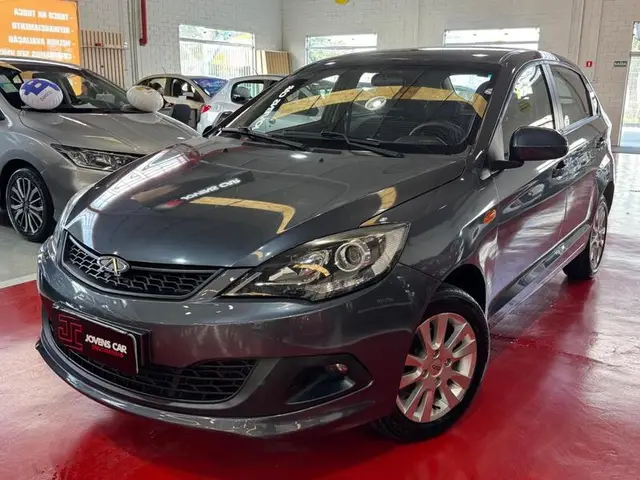 Carro CAOA Chery Celer 2015 Hatch 1.5 16V (Flex)