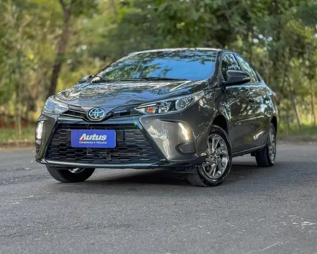 Carro Toyota Yaris Sedan 2024 XL 1.5 (Flex) (Aut)