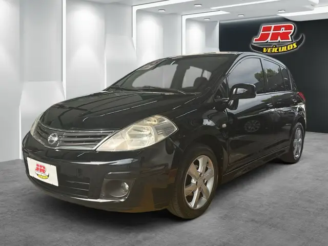 Carro Nissan Tiida 2013 SL 1.8 (flex)