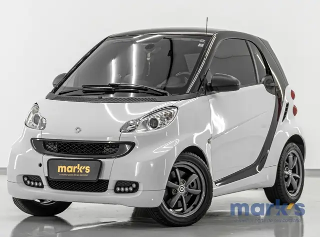 Carro Smart Fortwo Coupe 2011 fortwo 1.0 MHD Coupé