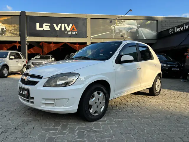 Carro Chevrolet Celta 2014 LT 1.0 (Flex)