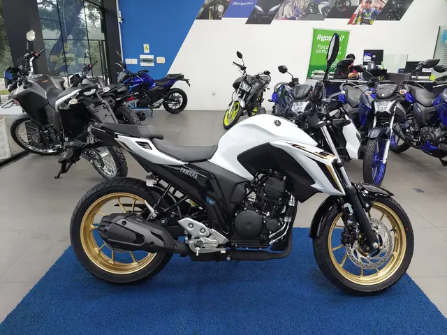 Moto Yamaha Fazer FZ25 2025 Connected