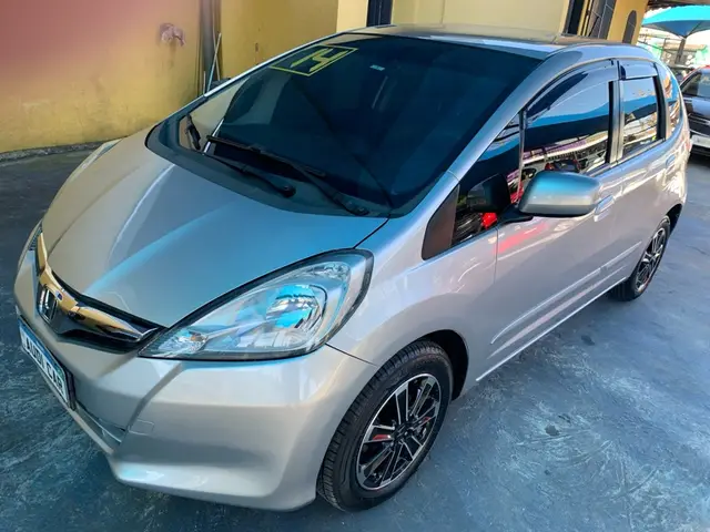 Carro Honda Fit 2014 LX 1.4 (flex)