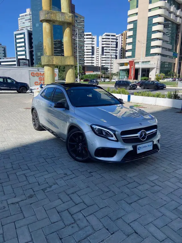 Carro Mercedes-Benz GLA 45 AMG  2018 GLA 45 AMG 4Matic DCT