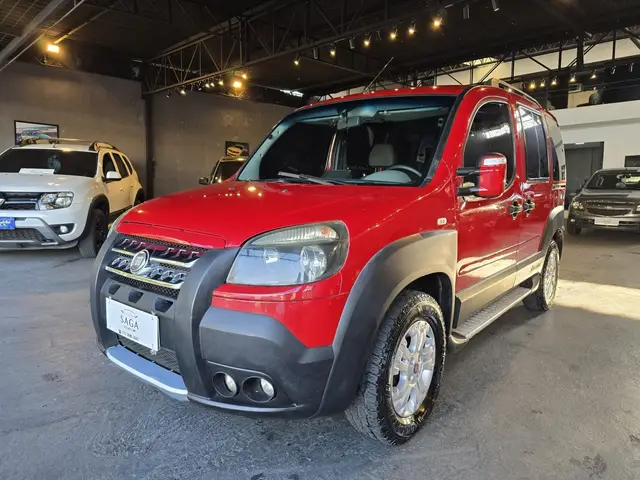 Carro Fiat Doblò 2012 Adventure 1.8 16V (Flex)