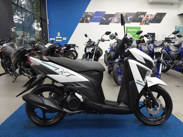 Carro Yamaha Neo 125 2017 125