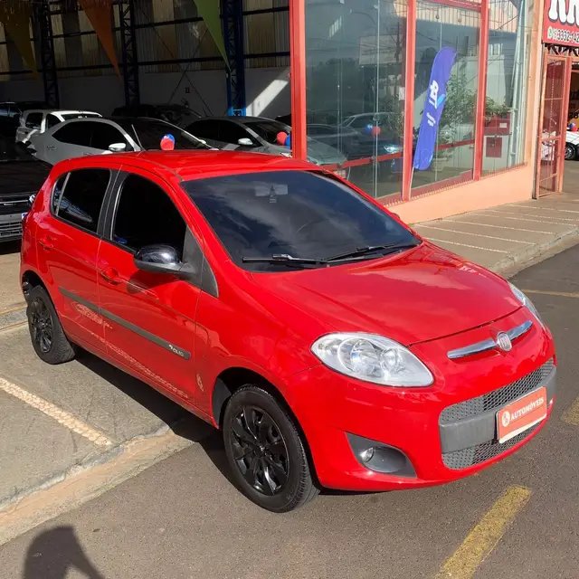 Carro Fiat Palio 2013 Attractive 1.4 8V (Flex)