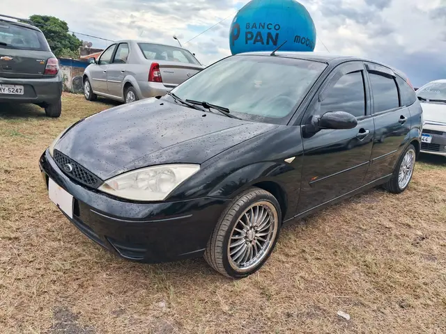 Carro Ford Focus Hatch 2004 GL 1.6 8V