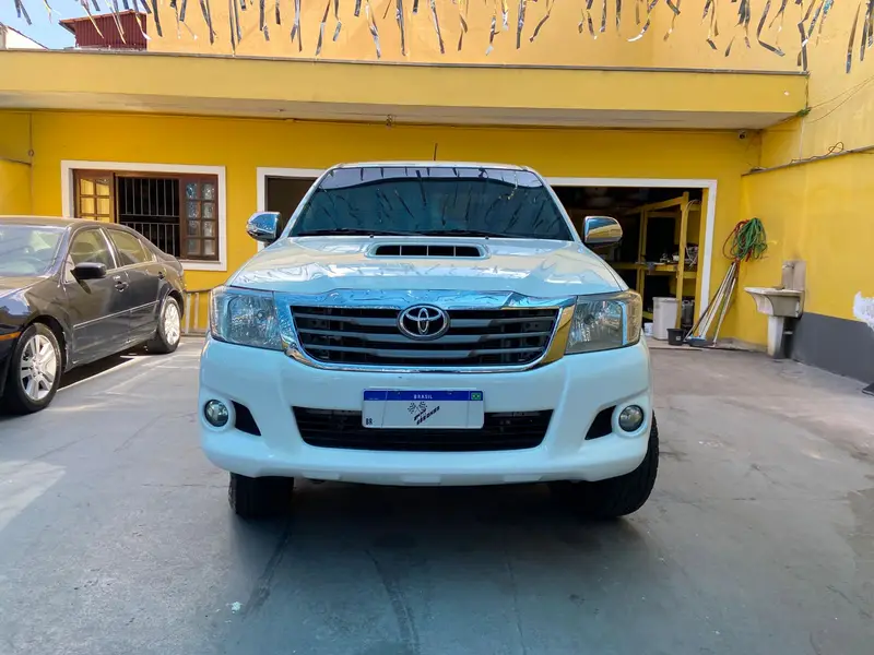 Toyota Hilux 3.0 TDI 4x4 CD SRV (Aut)