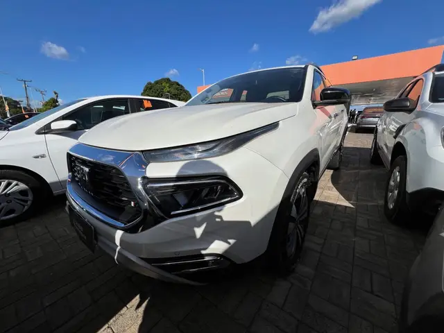 Carro Fiat Toro 2024 Volcano 2.0