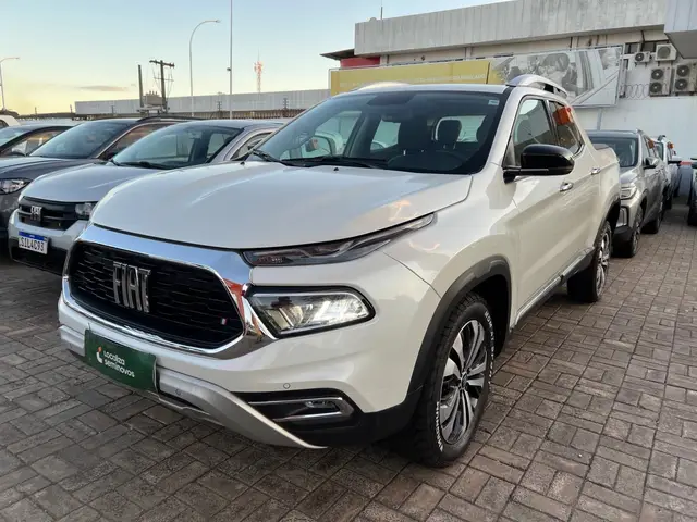 Carro Fiat Toro 2024 Volcano 2.0