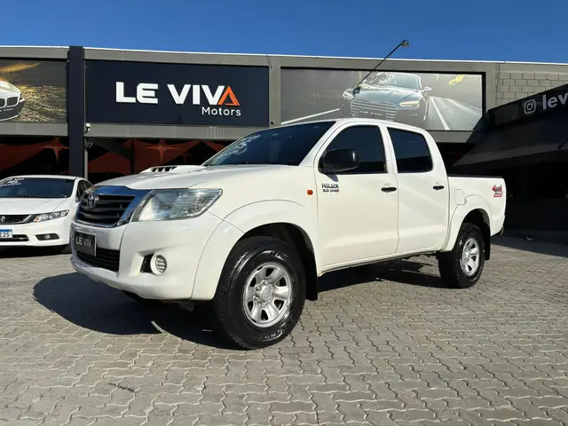 Carro Toyota Hilux Cabine Dupla 2015 Hilux 3.0 TDI 4x4 CD STD