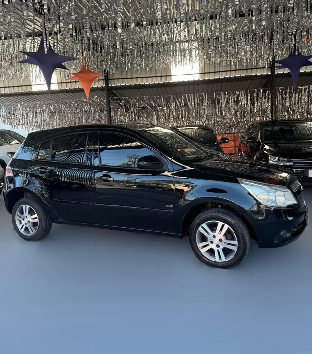 Carro Chevrolet Agile 2011 LTZ 1.4 8V (Flex)