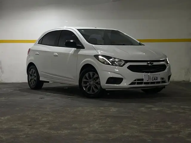 Carro Chevrolet Onix 2021 1.0 (Flex)