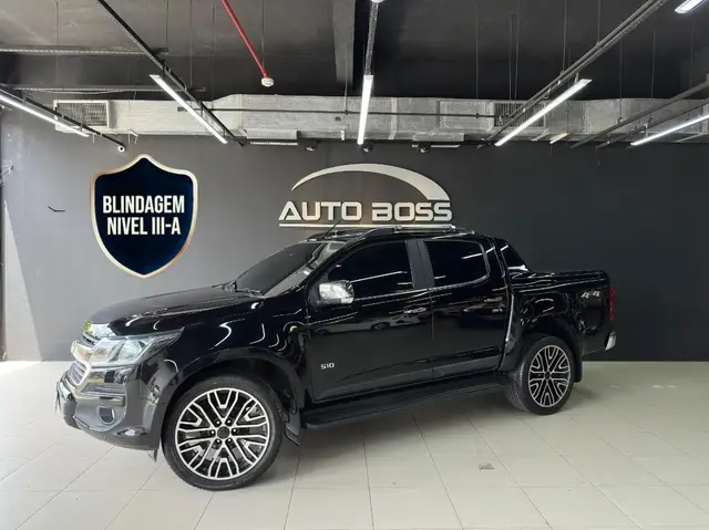 Carro Chevrolet S10 Cabine Dupla 2019 S10 2.8 CTDI High Country 4WD (Cabine Dupla) (Aut)