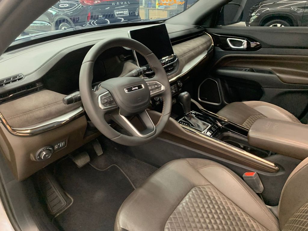 Commander Overland 1.3 T270