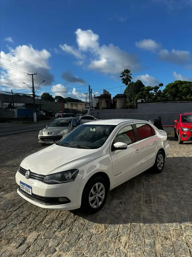 Carro Volkswagen Voyage 2014 1.0 TEC (Flex)