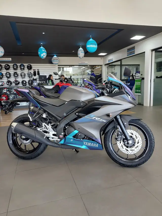 Moto Yamaha YZF R15 2025 ABS