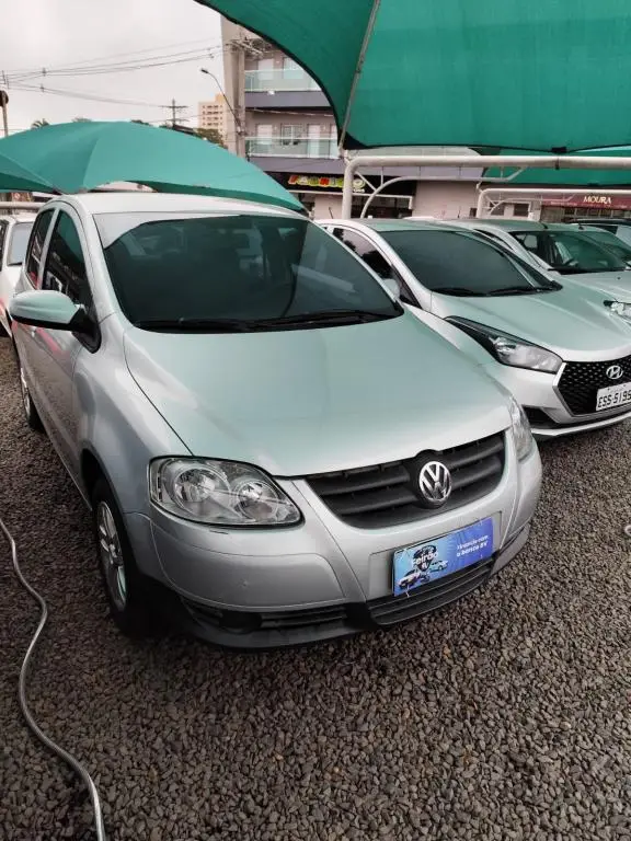 Carro Volkswagen Fox 2010 1.0 8V (Flex) 4p