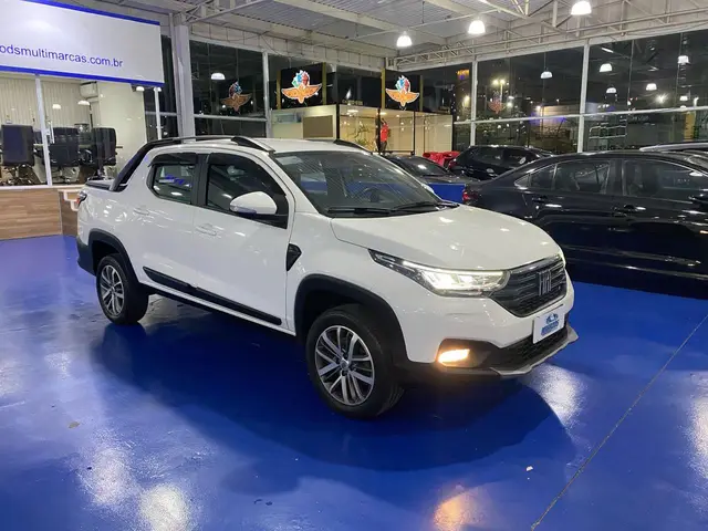 Carro Fiat Strada 2022 Volcano 1.3 CD AT (Flex)