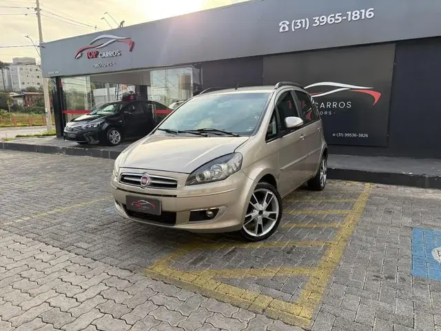 Carro Fiat Idea 2015 Attractive 1.4 8V (Flex)