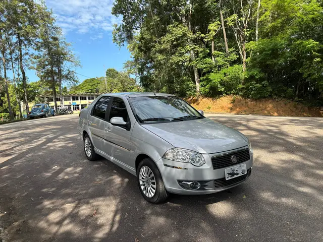 Carro Fiat Siena 2012 Essence 1.6 16V (Flex)