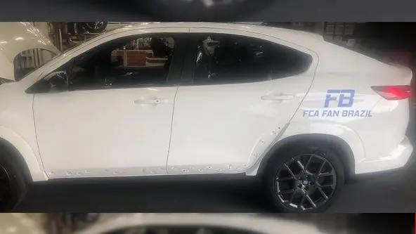SUV-cupê contará com novidades na carroceria e teto solar panorâmico