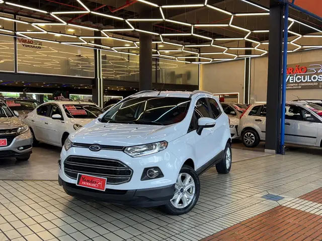 Carro Ford EcoSport 2015 Ecosport Titanium 2.0 16V Powershift (Flex)