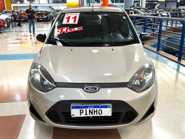 Carro Ford Fiesta Hatch 2011 1.0 (Flex)