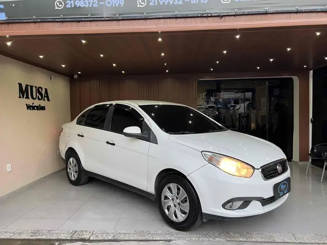 Carro Fiat Grand Siena 2017 Evo Attractive 1.4 8V (Flex)