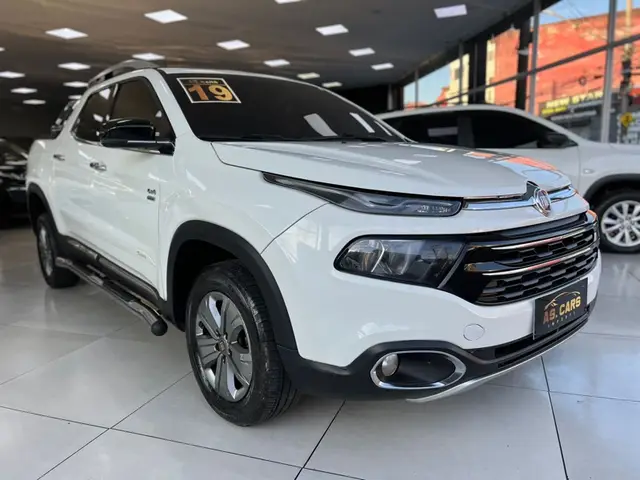 Carro Fiat Toro 2019 Volcano 2.0 diesel AT9 4x4