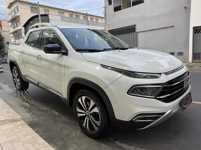 Carro Fiat Toro 2022 Volcano 2.0 TDI 4x4 (Aut)