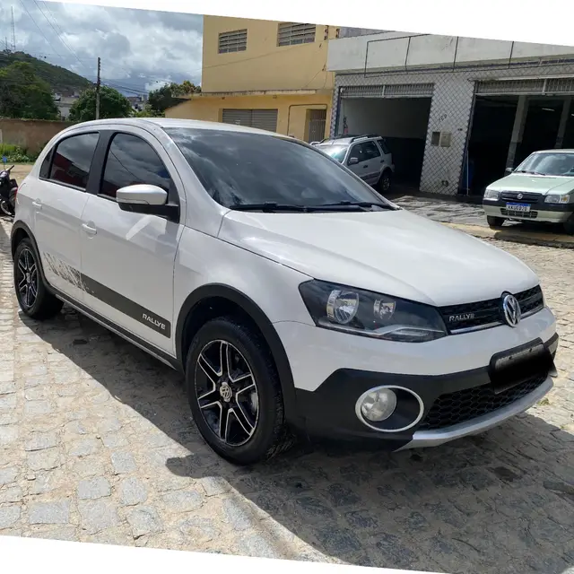 Carro Volkswagen Gol 2015 1.6 16v MSI Rallye (Flex)