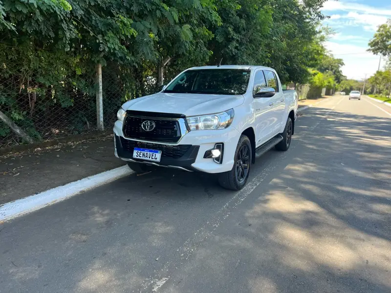 Toyota Hilux Cabine Dupla Hilux 2.8 TDI SRV CD 4x4 (Aut)