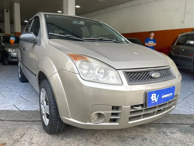 Carro Ford Fiesta Hatch 2008 1.0 (Flex)